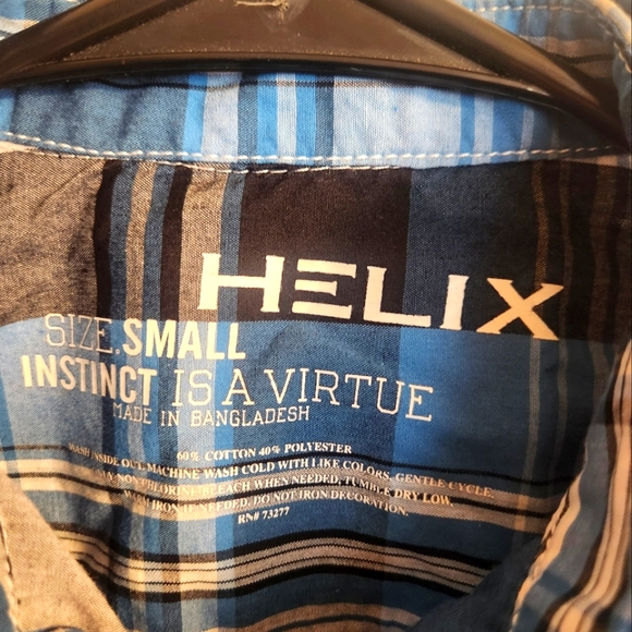 Boys button up Helix shirt, size small - Picture 3 of 3
